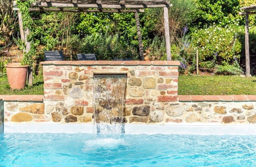 Trequanda Other | Apartment with A/C, pool, WIFI, TV, veranda, pets allowed, panoramic view, close to Montepulciano