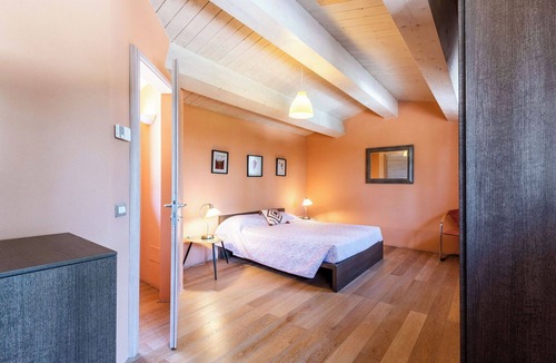 Trequanda Other | Apartment with A/C, pool, WIFI, TV, veranda, pets allowed, panoramic view, close to Montepulciano