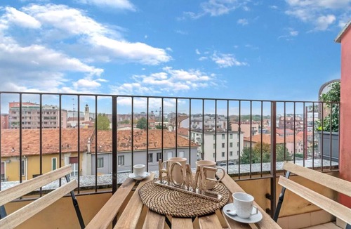 Precotto Apartment | ARI73—Just a stone's throw from the Metro, with a view of Milan