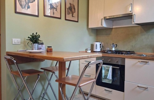 Est House | Artist's Historic Countryside Retreat
