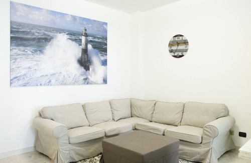 Cavi Apartment | At Anna's house - One step away from the sea