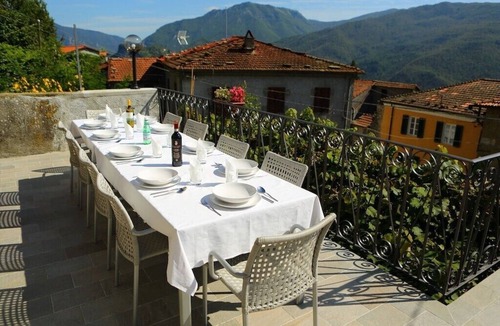 Casoli Villa | ATTENTION DISCOUNTED PRICE. 9-31 August 20% OFF.