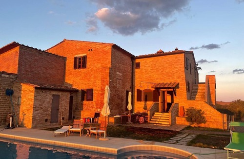 Bollano House | Authentic Tuscan house. Near Siena. Large pool. Phenomenal 360° views.