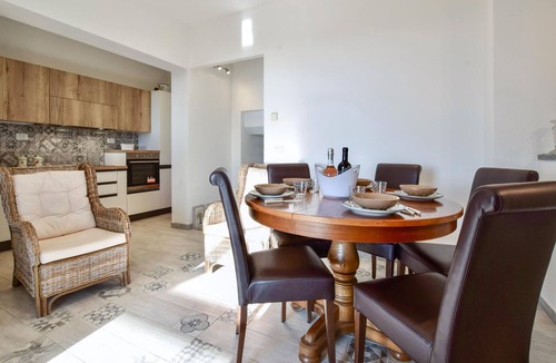 Santa Lucia House | Awesome home in Camaiore with house sea view