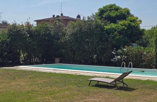 Castelvetro Piacentino House | B&B Cremona Busseto Musica - villa con parco e piscina