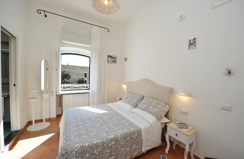 Amalfi Bed & Breakfast | B&B La Cascata Camera Positano