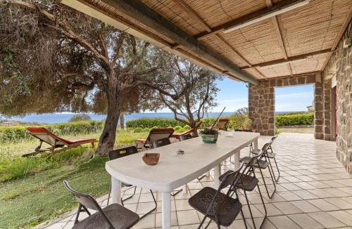 Magomadas Villa | Bea Casa Vacanze con vista mare