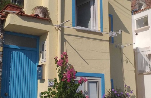 Ischia Porto House | Beach House Ischia – Seafront, Castle & Sea Views - Central Location -