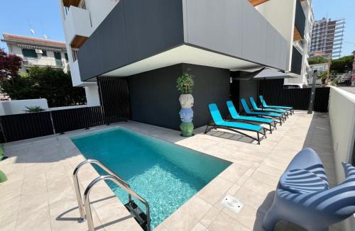 Lido di Jesolo Apartment | Beach Palace with small swimming pool, private beach, parking