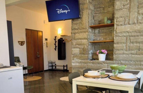 Albisola Superiore Apartment | [Beaches 1 min away] Free WiFi Smart TV A/C
