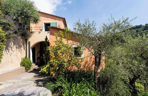 Richieri House | Beautiful apartment in villa for 3 people with A/C, WIFI, balcony, pets allowed and panoramic view