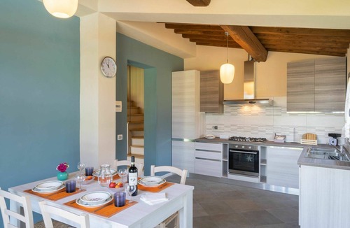 Terranuova Bracciolini Villa | Beautiful private villa for 4 guests with pool, WIFI, TV and pets allowed