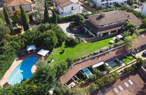 Terranuova Bracciolini Villa | Beautiful private villa for 10 people with WIFI, private pool, hot tub, A/C and panoramic view