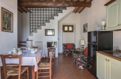 Castelfranco di Sopra Villa | Beautiful apartment in villa for 3 people with WIFI, pool, TV and patio