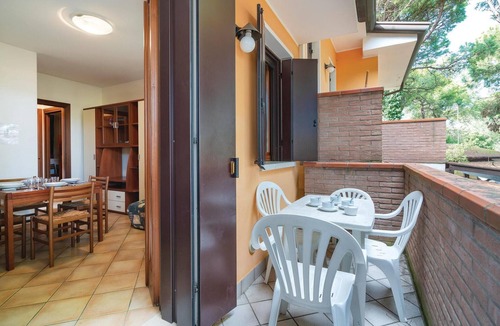 Rosolina Mare Apartment | Beautiful apartment in Rosolina Mare with WiFi