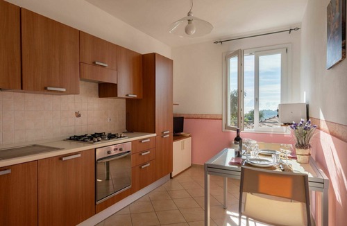 Boscomare Apartment | Beautiful apartment for 2 guests with WIFI, pool, TV, patio and panoramic view