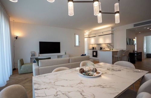 Scarlino Apartment | Beautiful apartment for 4 people with A/C, hot tub, WIFI, terrace, pets allowed and panoramic view