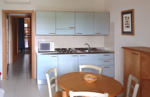 Tirrenia Apartment | Beautiful apartment for 4 people with A/C, pool, WIFI, TV, terrace and pets allowed