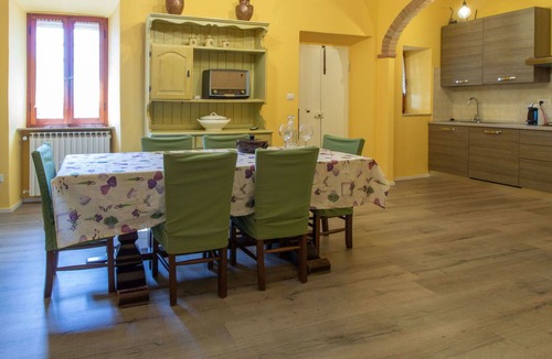 Fossa del Lupo Villa | Beautiful apartment in villa for 6 guests with pool, WIFI, TV and patio