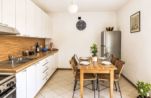Starda Villa | Beautiful private villa for 5 people with WIFI, TV, patio, pets allowed and panoramic view