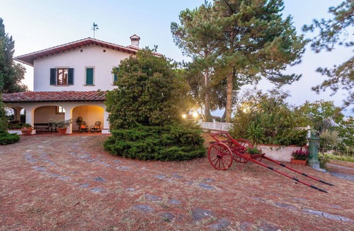 Carmignano Villa | Beautiful private villa for 10 people with WIFI, private pool, TV, patio and pets allowed
