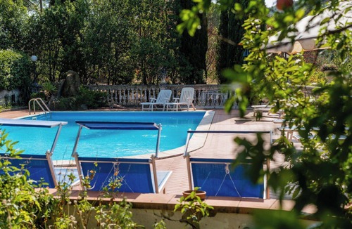 Carmignano Villa | Beautiful private villa for 10 people with WIFI, private pool, TV, patio and pets allowed