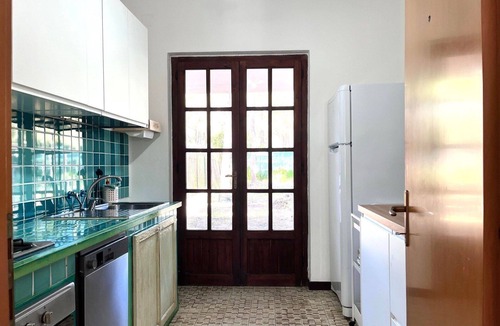 Notteri Villa | Beautiful private villa for 7 people with A/C, WIFI, TV, patio, pets allowed and panoramic view