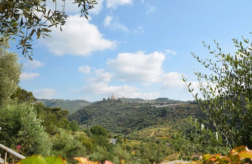 Cipressa House | Beautiful private villa with WIFI, private pool, A/C, TV, terrace, pets allowed and panoramic view