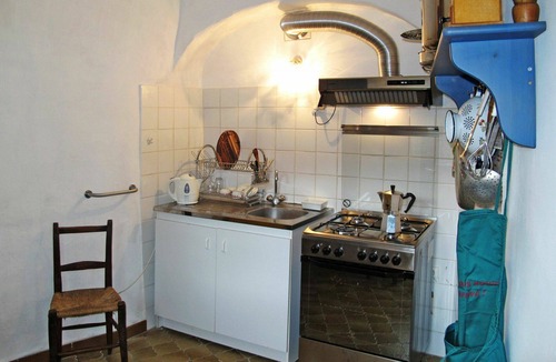 Airole Villa | Beautiful private villa for 2 guests with WIFI, patio and pets allowed
