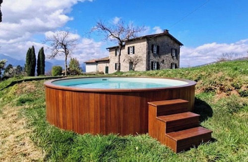 Barga Villa | Beautiful private villa with WIFI, private pool, TV, terrace, pets allowed and panoramic view