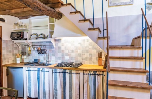 Pescia Villa | Beautiful private villa for 2 people with TV, terrace and panoramic view