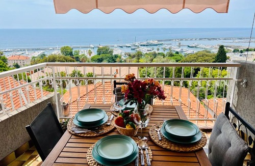 Sanremo Apartment | Bilocale VISTA MARE e Parcheggio privato