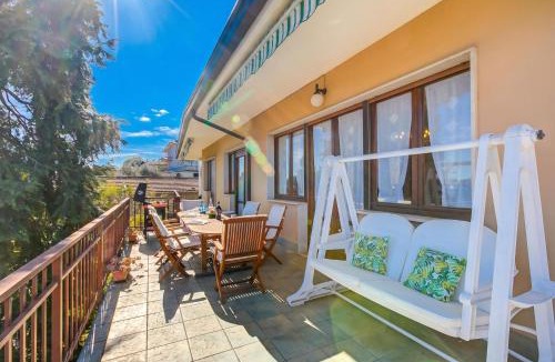 Belgirate Villa | Blooming Villa Cos with Garden and Lake View