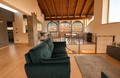 Bobbio House | Blu di Bobbio