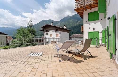 Bocenago Apartment | Bocenago Duplex Apartment with Mountain View, Private Terrace and Wi-Fi