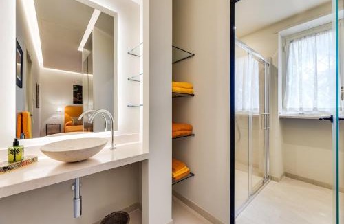 Quartiere III Pinciano Apartment | Borghese Flat in Luxury Villa with Garden