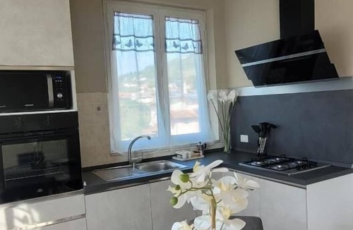 Castelnuovo Magra Apartment | Borgo Al Sole Apartaments Sakura