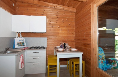 Lido Adriano House | Bungalow in the Adriano Family Camping Village