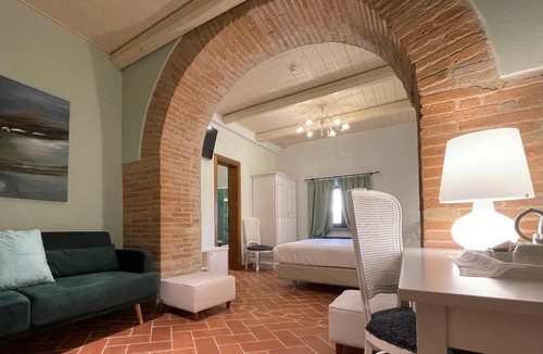 Montecalvo in Foglia House | Ca' Virginia Country House Wellness