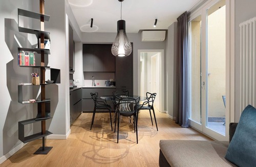 Historic Center Apartment | Caldarese Apartment with Balcony by Wonderful Italy