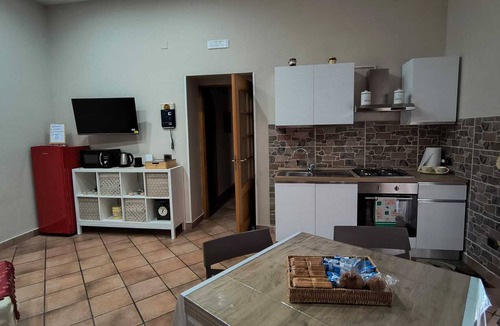 Naples City Centre Apartment | CARAFA RESIDENCE APARTMENT IN CITY CENTER A FEW MINUTES FROM STATION AND METRO