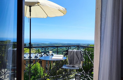 Ripatransone Bed & Breakfast | Casa Agello B&B