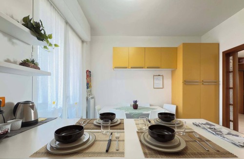 Gallaratese Apartment | Casa Cartesio, steps from San Siro & Ippodromo