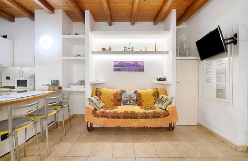 Monguzzo Apartment | Casa del Barba Como Lake – Relax near Lake Como