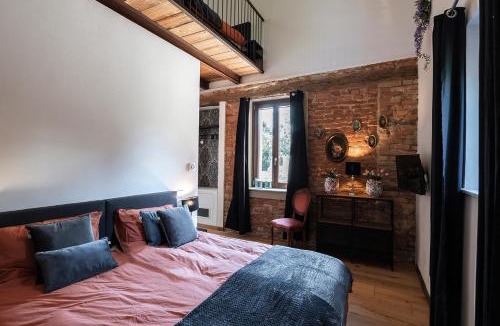 Asti Villa | Casa Klous