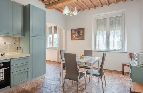Vicopisano Apartment | Casa Loretta – Bright, Spacious Apartment in the Heart of Vicopisano