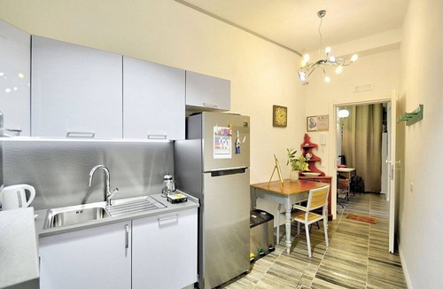 Castiglione House | Casa Olivo Marino B: A graceful apartment which faces the sun and the sea, with Free WI-FI.