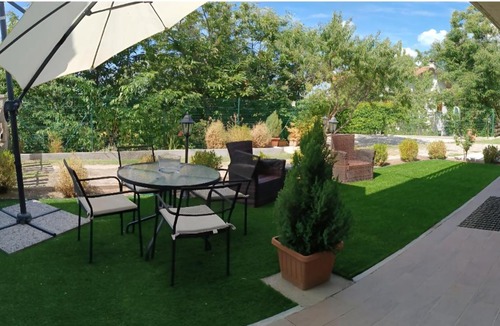 Castel del Piano House | Casa Palmieri bilocale Indipendente con Giardino Privato Relax sul Monte Amiata