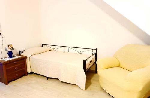 Castel del Piano House | Casa Palmieri bilocale Indipendente con Giardino Privato Relax sul Monte Amiata