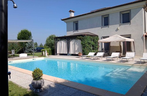 Castelnuovo Calcea Apartment | Casa San Rocco-piscina con vista sulle colline